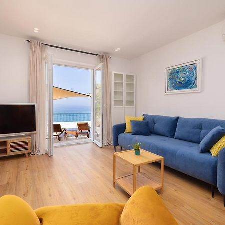 Beachfront Comfort Apartment Nives Tucepi Exterior photo