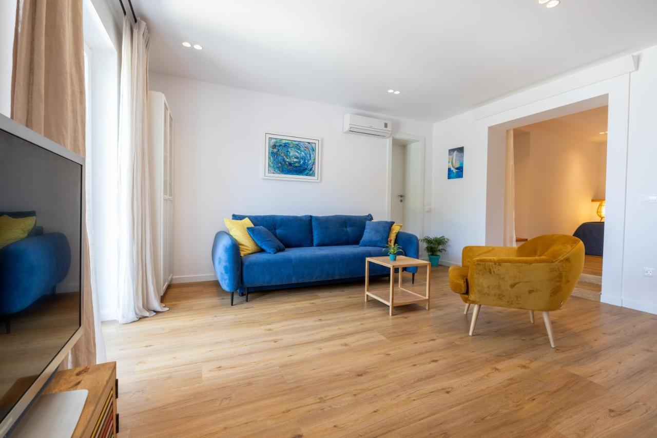 Beachfront Comfort Apartment Nives Tucepi Exterior photo